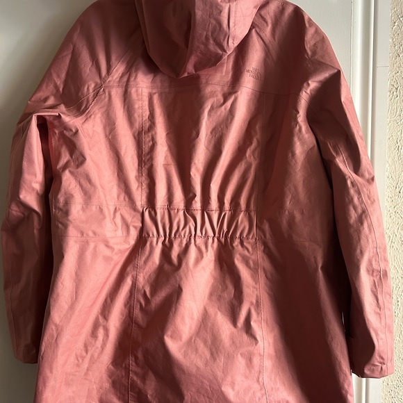 The North Face City Breeze Rain Parka II, Pink Moss XL - Picture 9 of 16